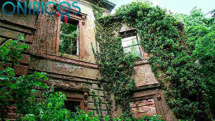 soñar con casas en ruinas - oniromancia